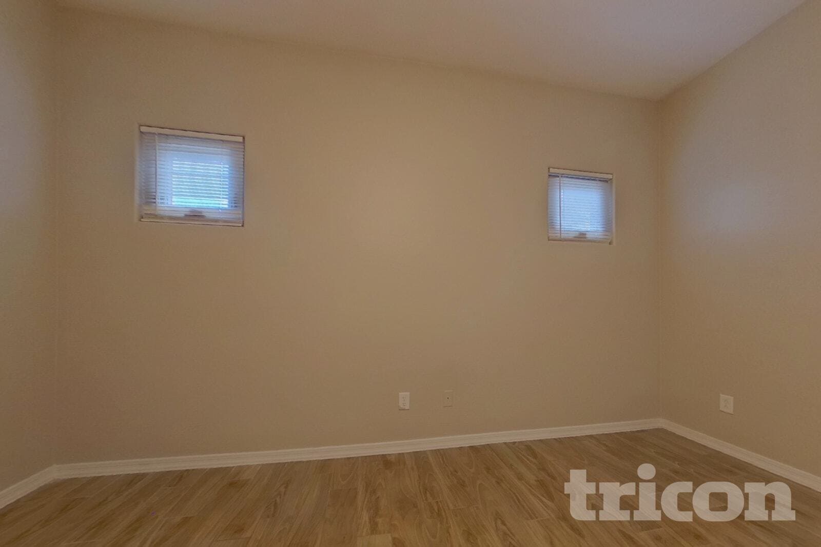 Building Photo - 5010 W Fawn Dr