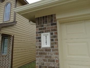 Building Photo - 5727 Post Oak Manor Dr