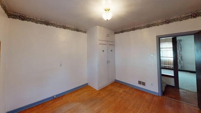 Building Photo - 311 N 12th St