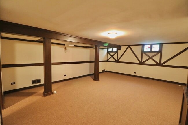 Building Photo - 1111 S Washington Ave