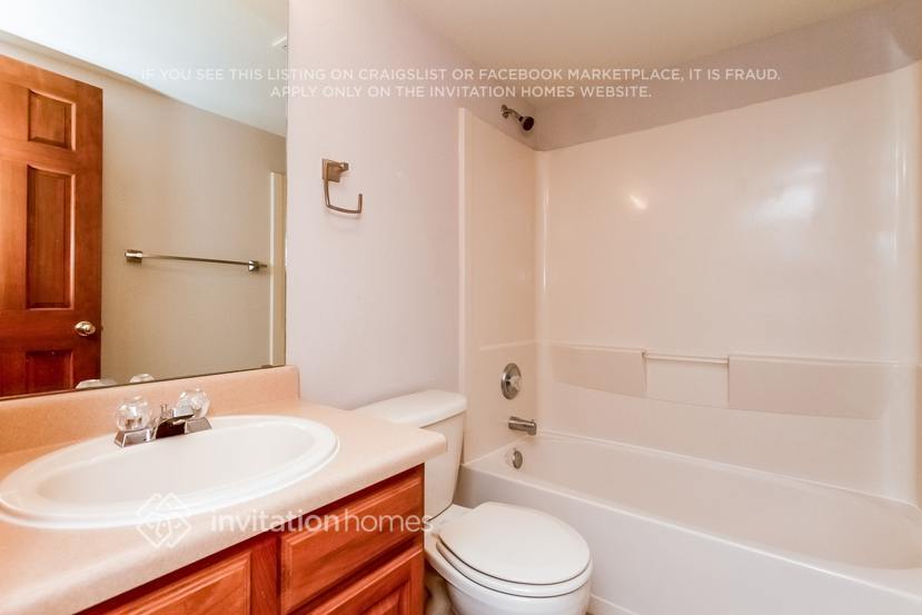 Building Photo - 21731 E Kent Dr