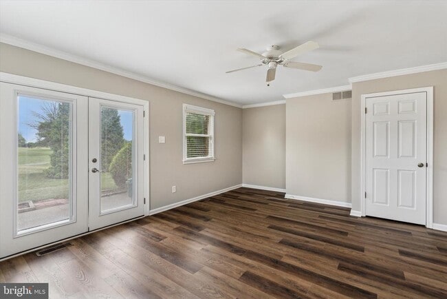 Building Photo - 214 Troon Ct