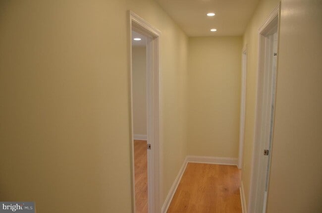 Building Photo - 9012 Paddock Ln