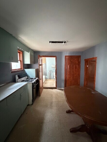 Building Photo - 2153 W 18th St