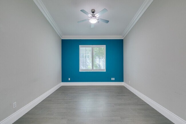 Building Photo - 10002 Long Barrow Ct