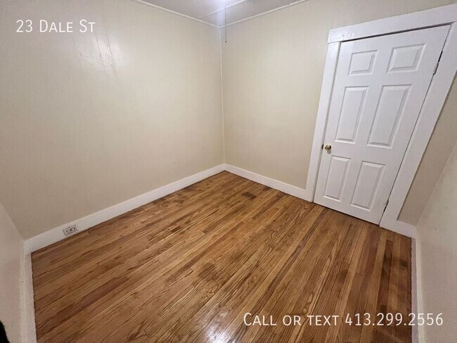 Building Photo - 23 Dale St