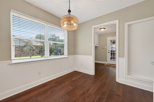 Building Photo - 2815 Bermuda Dunes Dr