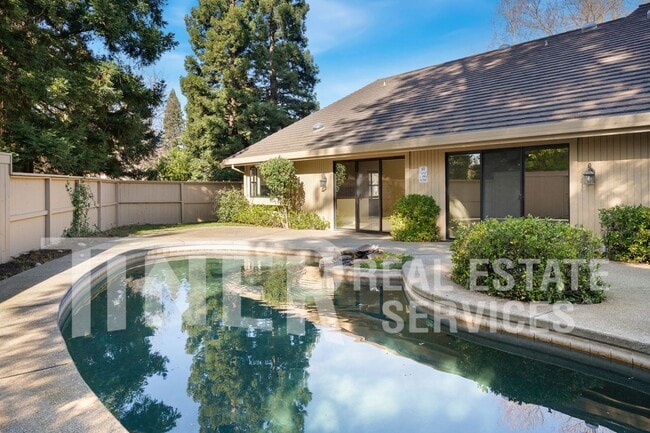 Building Photo - 1920 Gold Nugget Pl