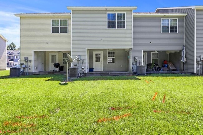 Building Photo - Minutes to OAJ Airport! Beautiful Townhomes!