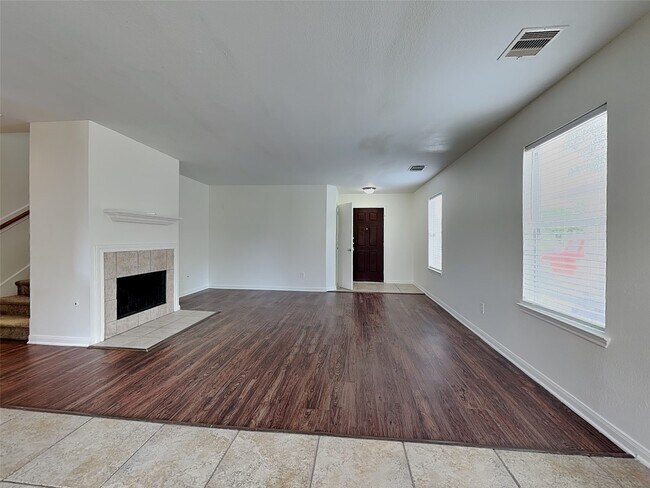 Building Photo - 20719 Dickinson Manor Ln