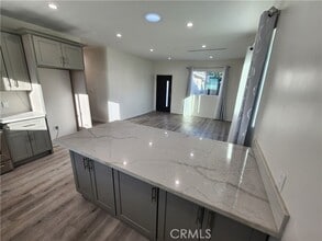 Building Photo - 10343 Jardine Ave