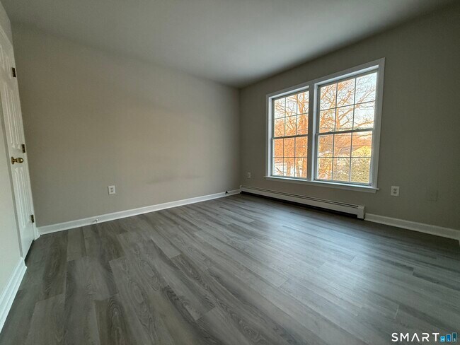 Building Photo - 40 Marlin Dr