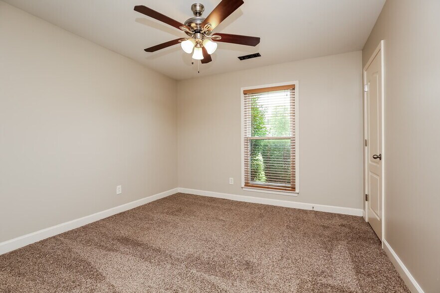 Building Photo - 4021 Wisdom Way