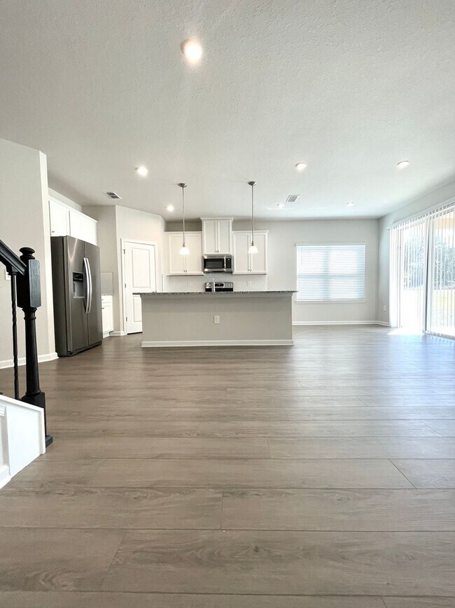 Building Photo - Move In June 16th! Brand New Construction ...