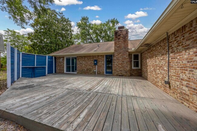 Building Photo - 101 Stuart Ln