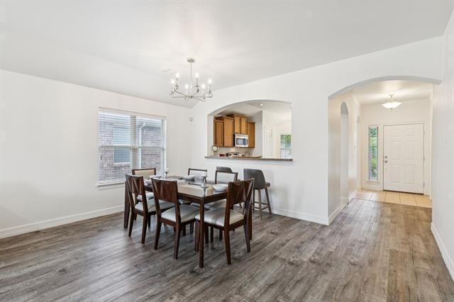 Building Photo - 913 Lovebird Ln