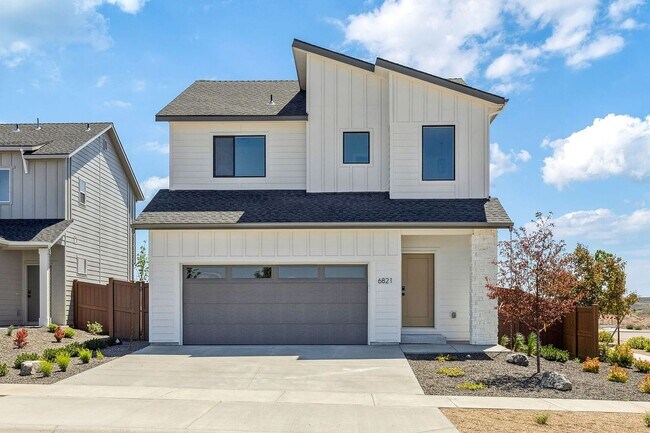 Building Photo - 6821 W Riverwood St