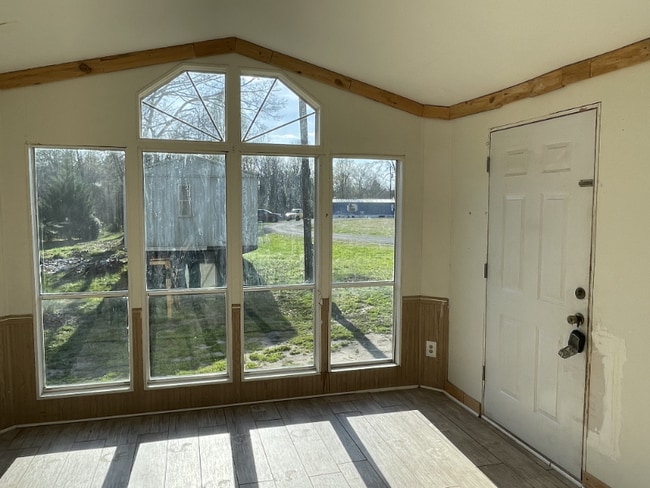 Building Photo - 119 Ray Cir