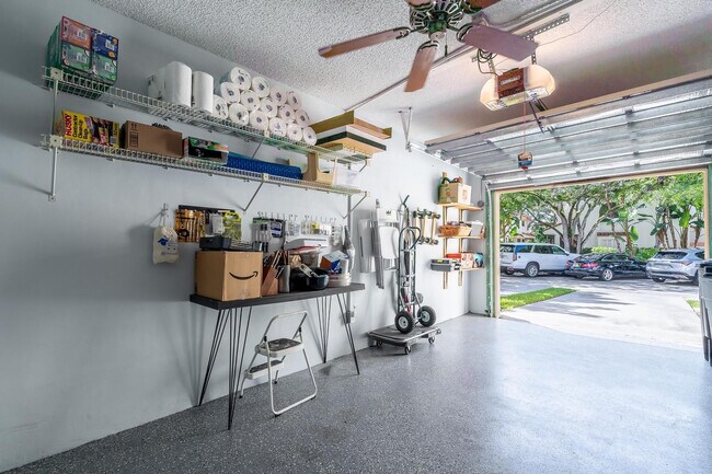 Building Photo - 3351 Emerald Oaks Dr