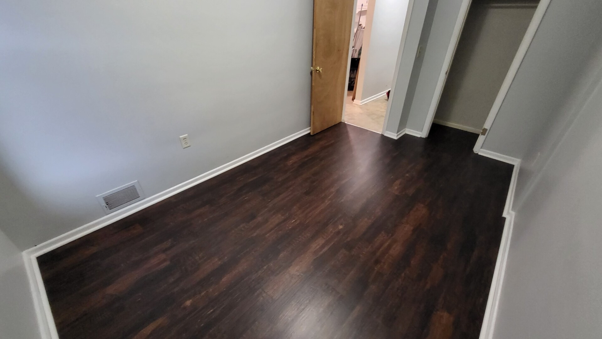 Building Photo - 56 Clinton St