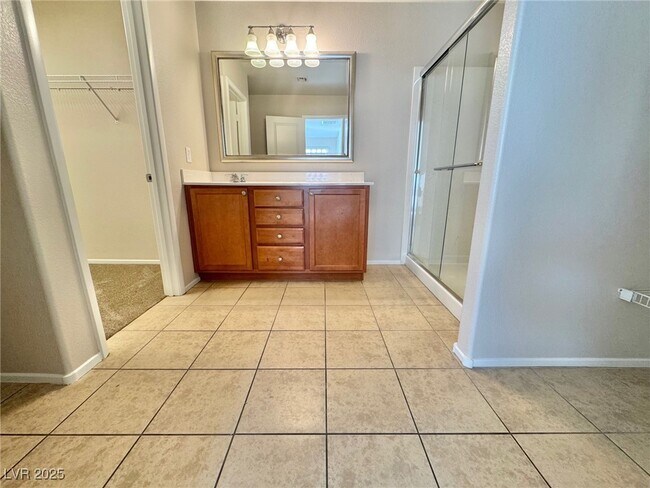 Building Photo - 9413 Sweetwood Ave