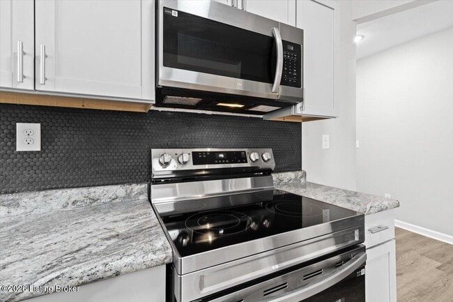 Building Photo - 1018 S 47th St