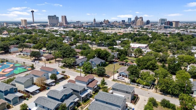 Building Photo - 1114 N Olive St