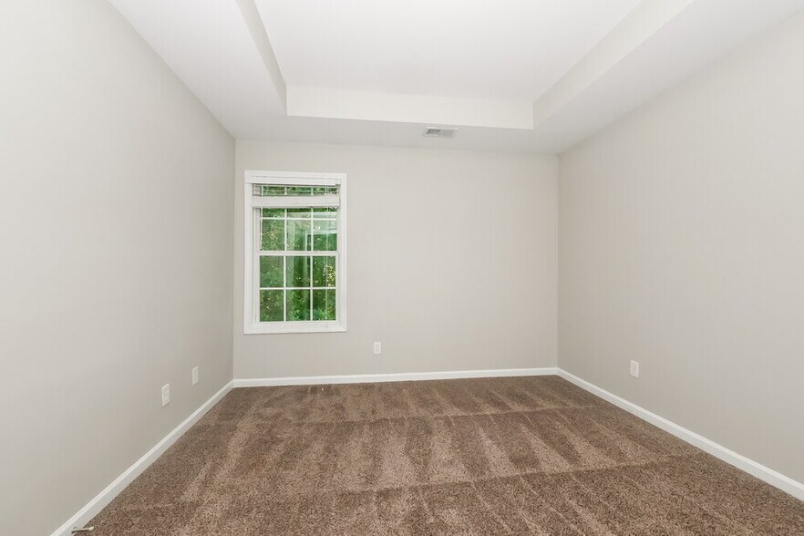 Building Photo - 965 Revere Way