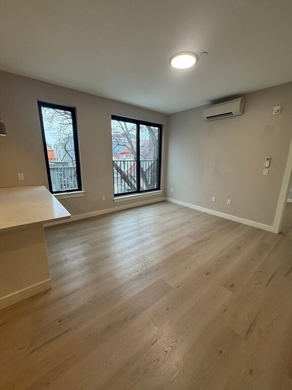 Building Photo - 400 W Broadway