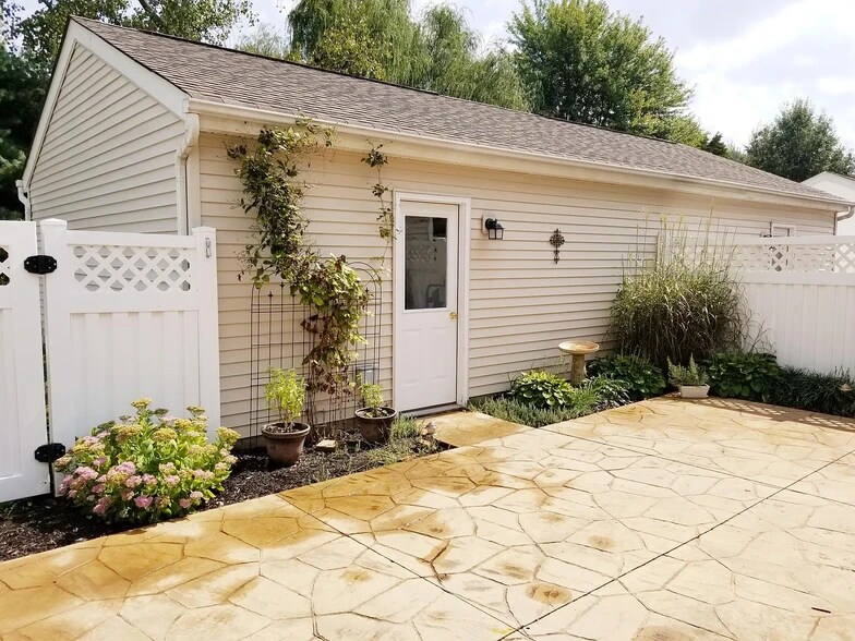 Building Photo - 5912 Treven Way