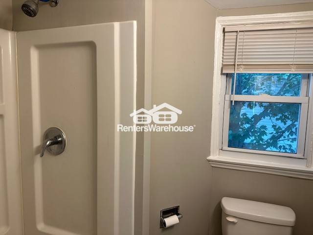 Building Photo - 460 Carvel Beach Rd