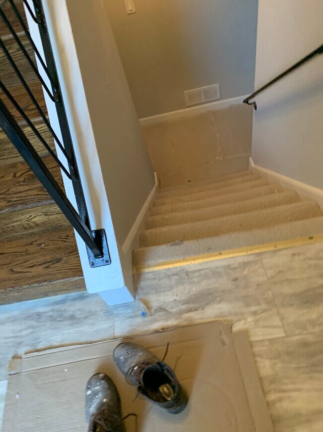 Building Photo - 10031 Renfrew Rd