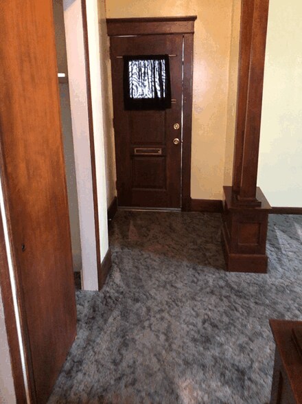 Building Photo - 514 Semple St