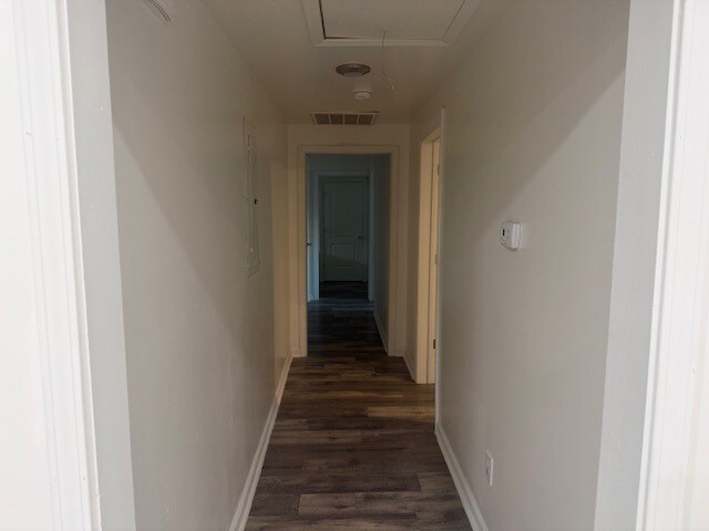 Building Photo - 421 1st Ave