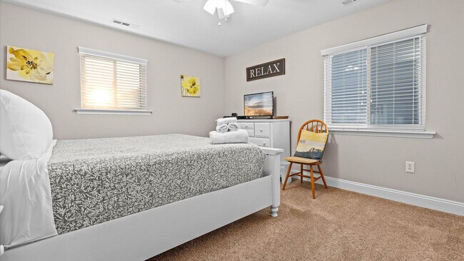 Building Photo - 814 Brighton Pl