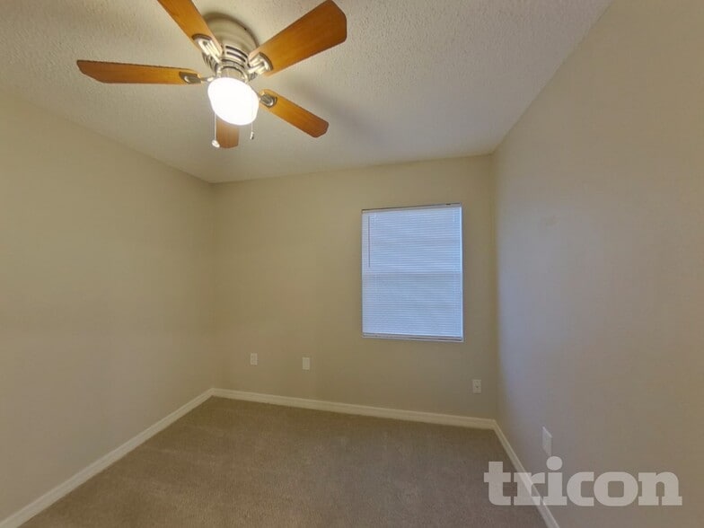 Building Photo - 1416 Thistledown Dr