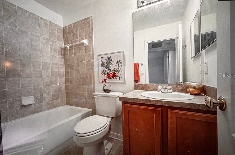 Building Photo - 10545 Shady Falls Ct