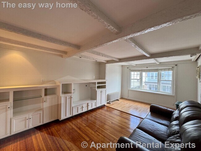 Building Photo - 57 Clarendon Ave