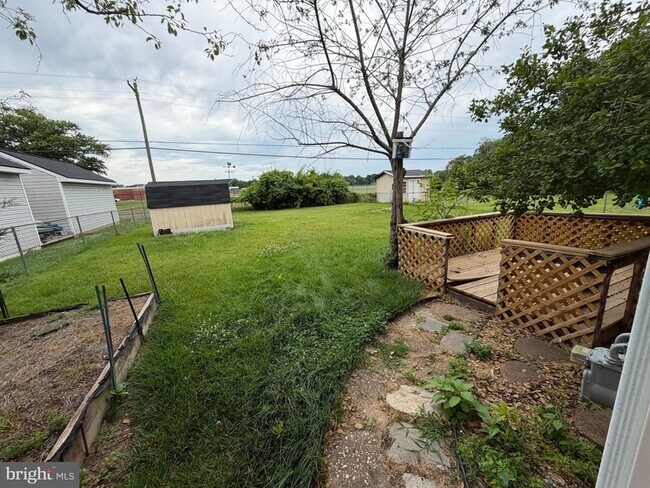 Building Photo - 163 Scott Dr