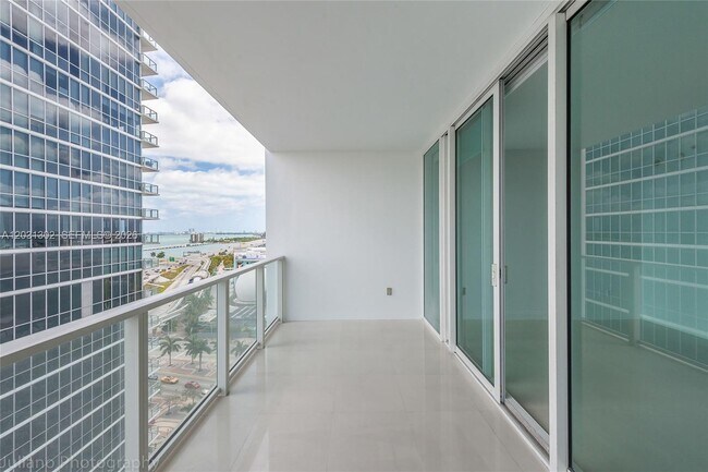 Building Photo - 1040 Biscayne Blvd