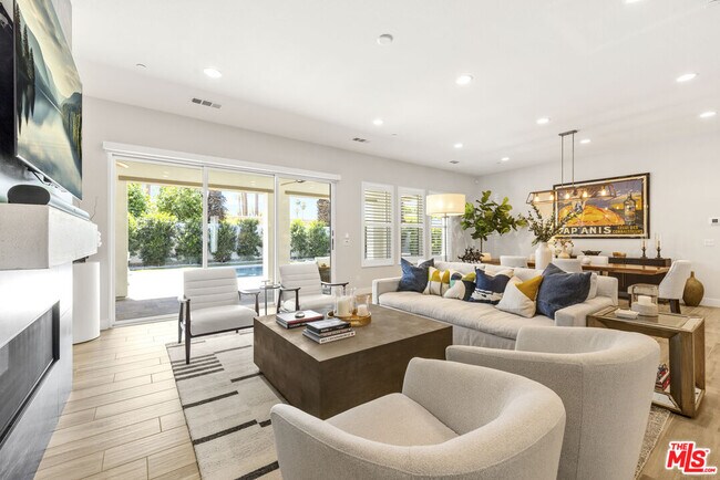 Primary Photo - 75323 Mansfield Dr