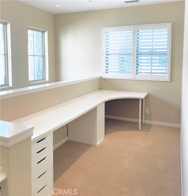 Building Photo - 30 Somerton