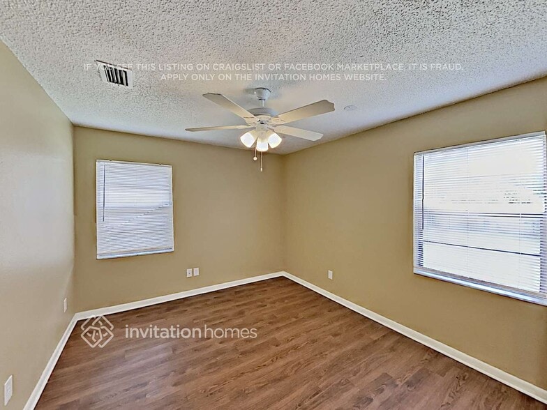 Building Photo - 6522 Timucuans Dr