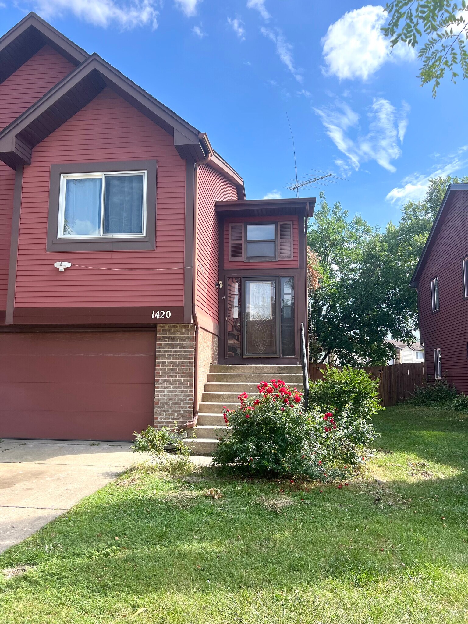 Building Photo - 1420 Chippewa Trl