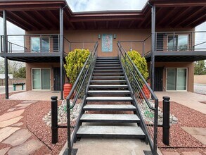 Building Photo - 1307 Rufina Ln