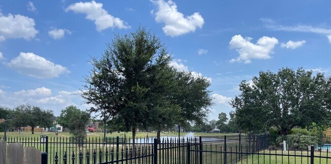 Building Photo - 20214 Cypresswood Estates Run