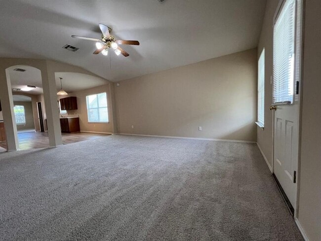 Building Photo - 209 Katy B Ln