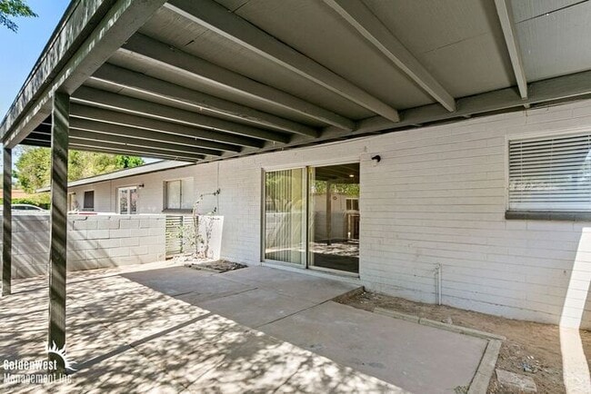 Building Photo - Updated 2Bdm 1Ba in Apartment Community!