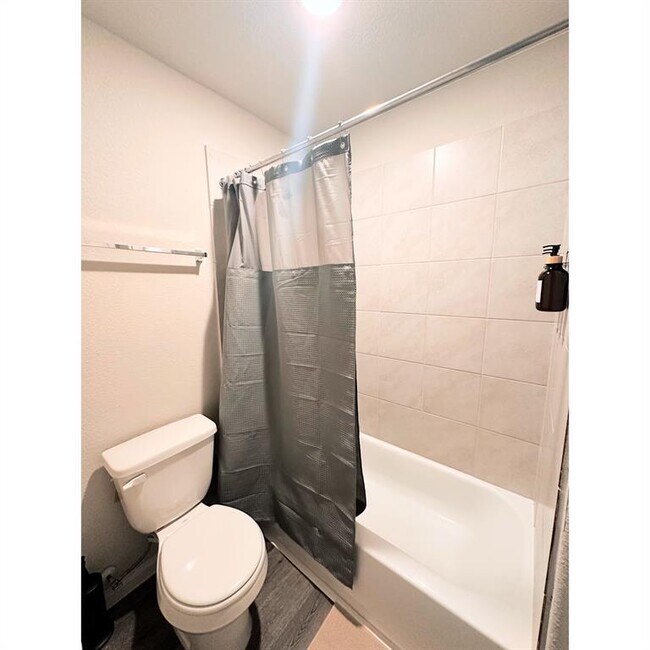 Building Photo - 23607 Lady Capulet Dr