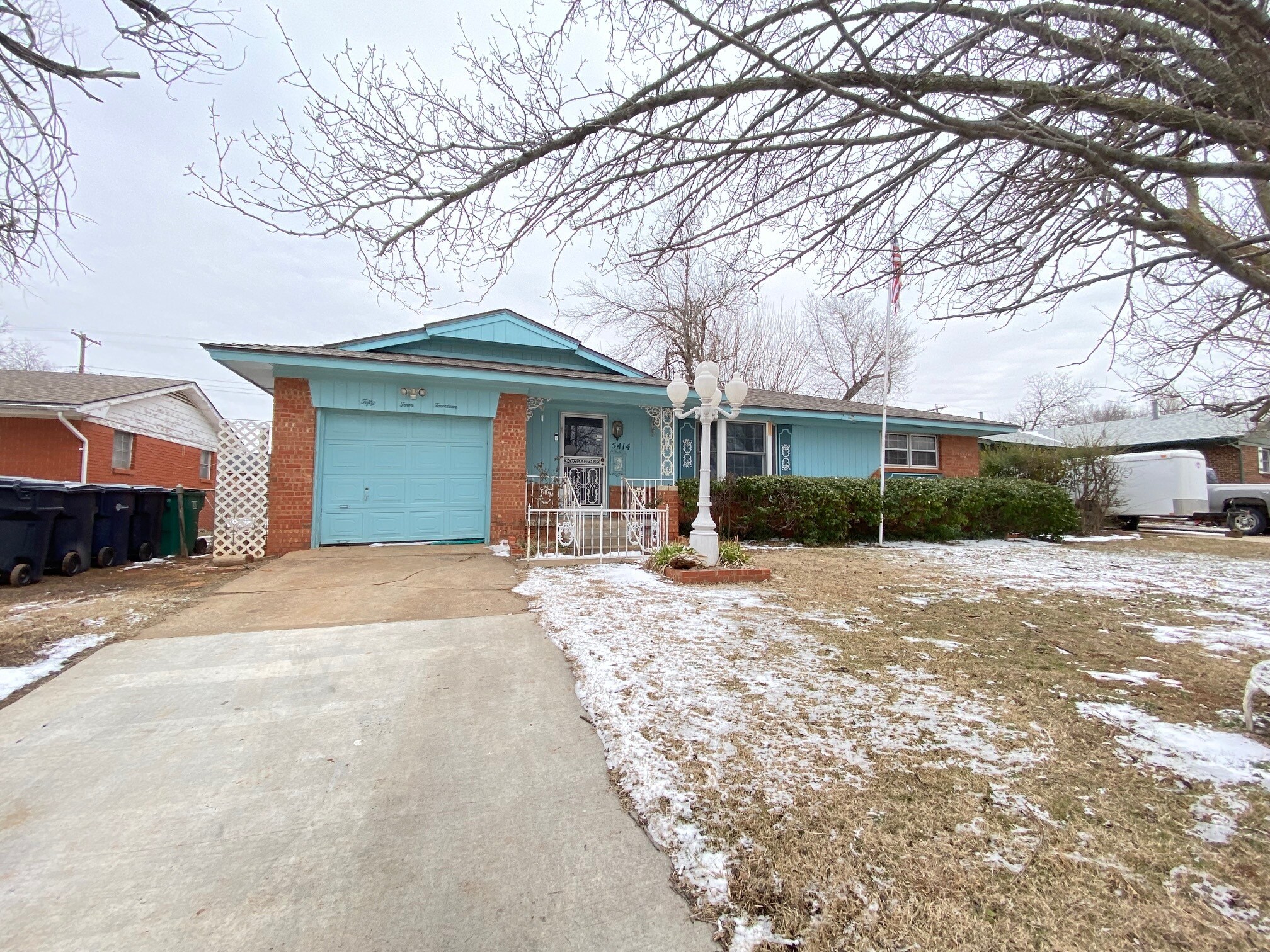 Building Photo - 5414 S Land Ave